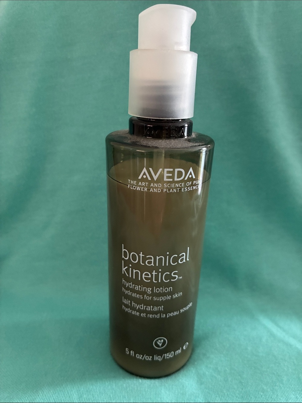 AVEDA Botanical Kinetics Hydrating Lotion - Olive Green Bottle